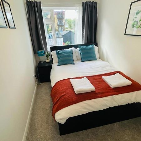 Enfield Chase Apartment מראה חיצוני תמונה