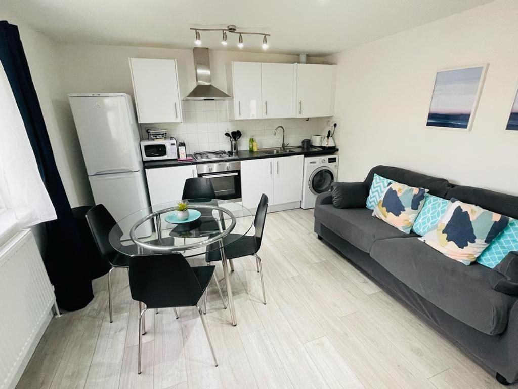 Enfield Chase Apartment מראה חיצוני תמונה